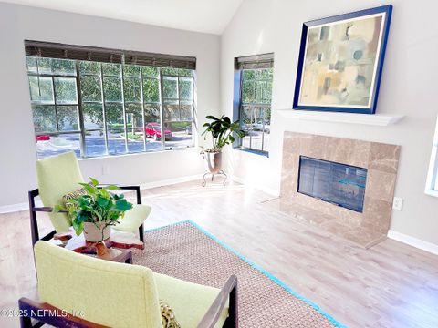 Condominium in Jacksonville FL 13700 RICHMOND PARK Drive #206.jpg