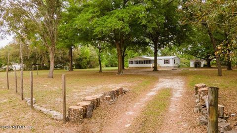 Manufactured Home in Middleburg FL 1915 GENTLEBREEZE Road.jpg