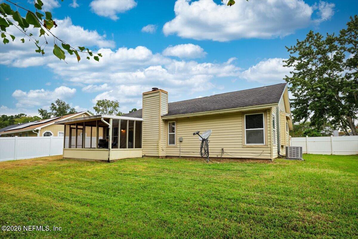 7410 Sweet Rose Ln, Jacksonville, FL 32244 photo