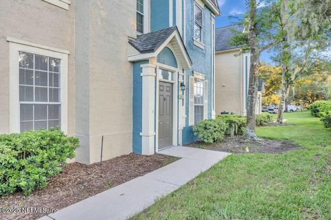 Condominium in Jacksonville FL 13703 RICHMOND PARK Drive #1803.jpg