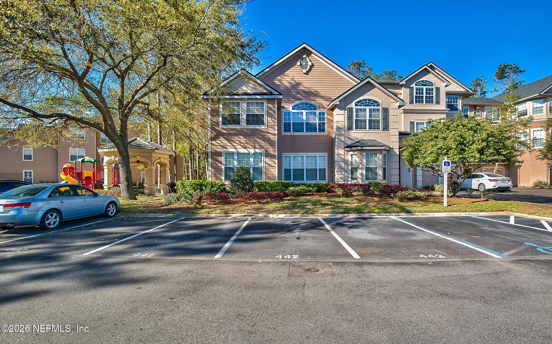 13810 Sutton Park Dr, Jacksonville, FL 32224