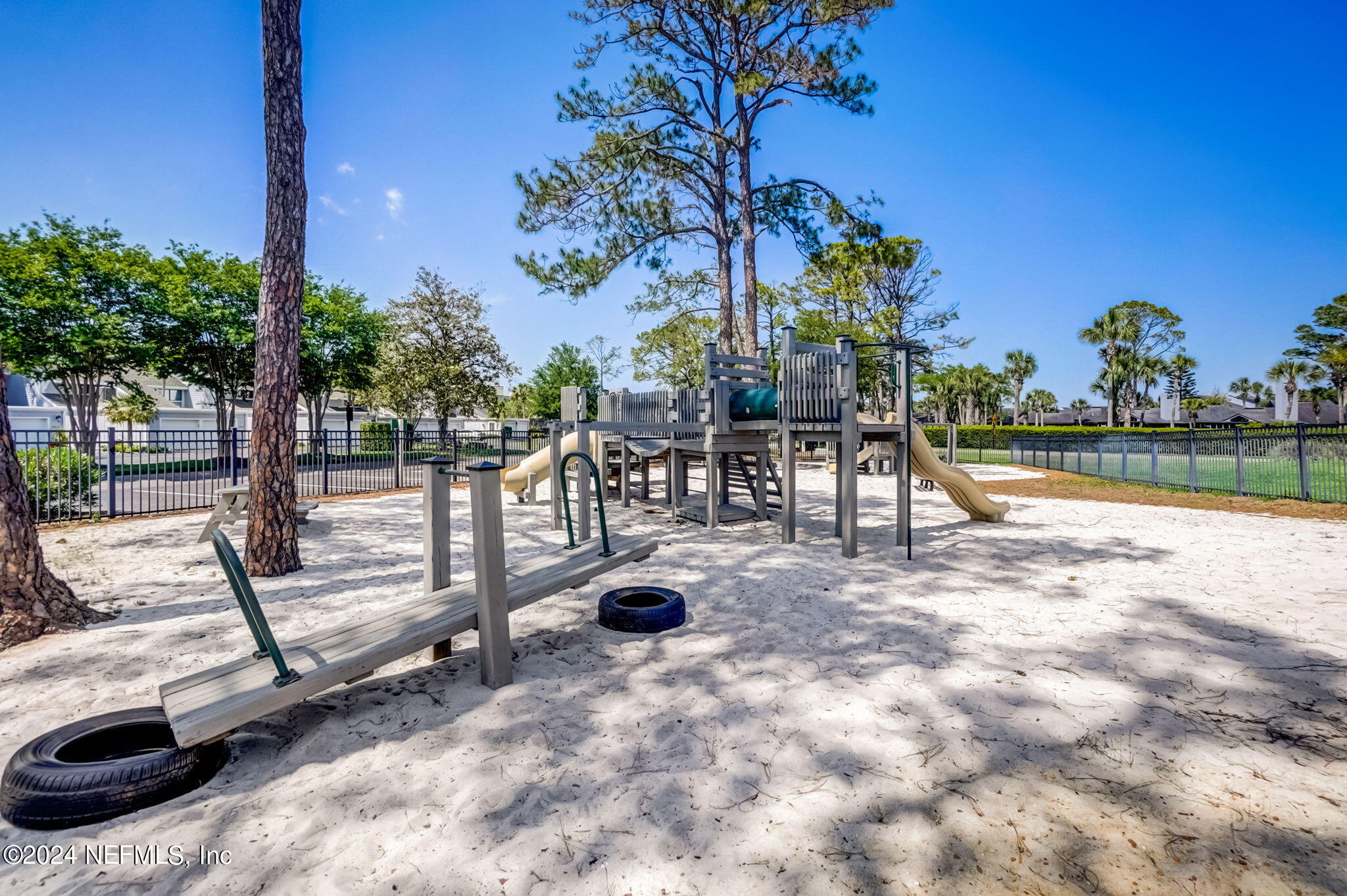Single Family Residence in Ponte Vedra Beach FL 1545 HARBOUR CLUB Drive 45.jpg