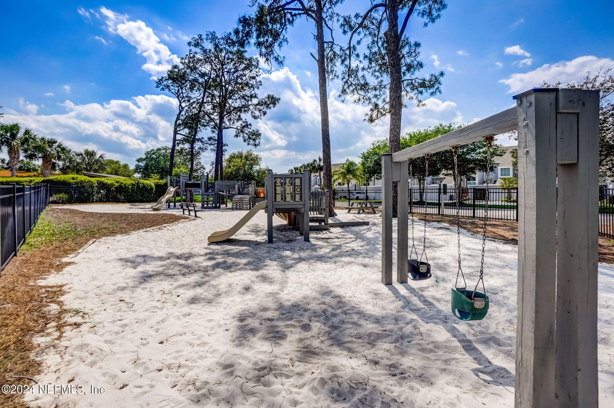 Single Family Residence in Ponte Vedra Beach FL 1545 HARBOUR CLUB Drive 39.jpg