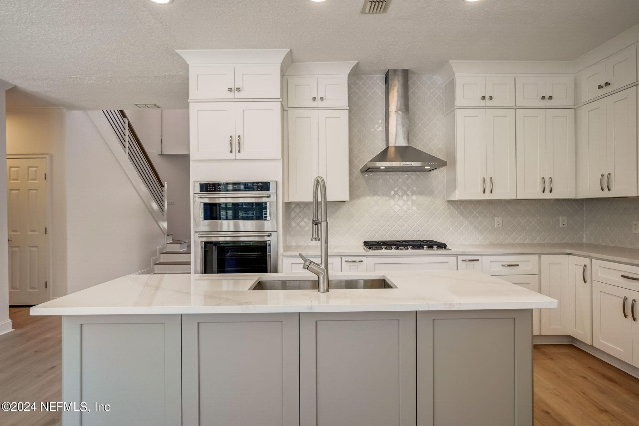 Single Family Residence in Ponte Vedra Beach FL 1545 HARBOUR CLUB Drive 1.jpg