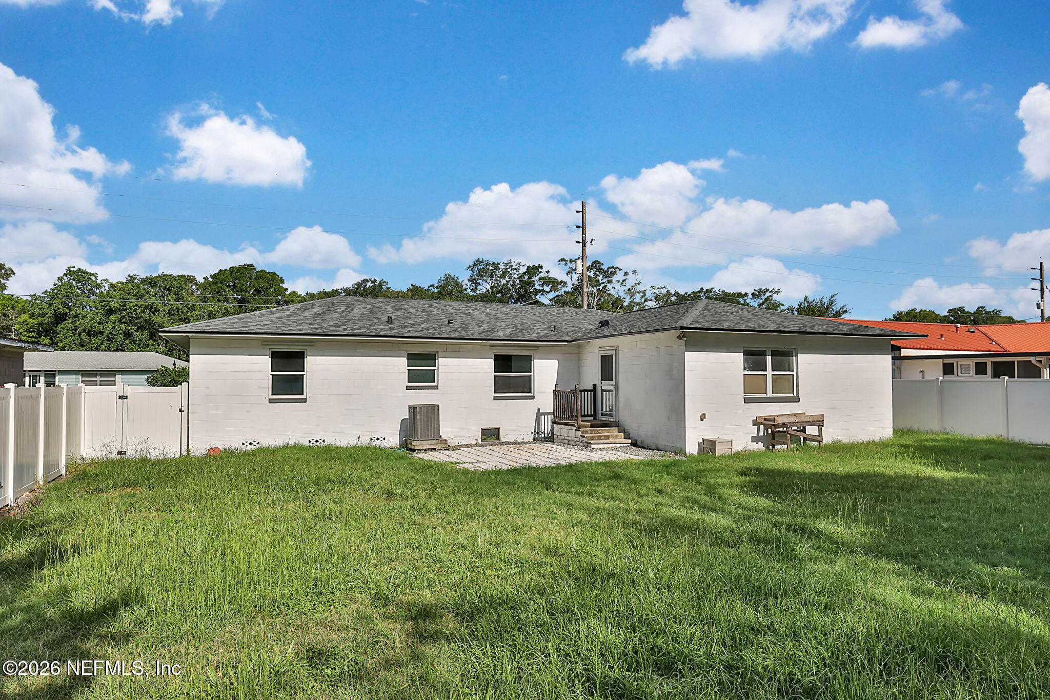 3915 Anvers Blvd, Jacksonville, FL 32210 photo