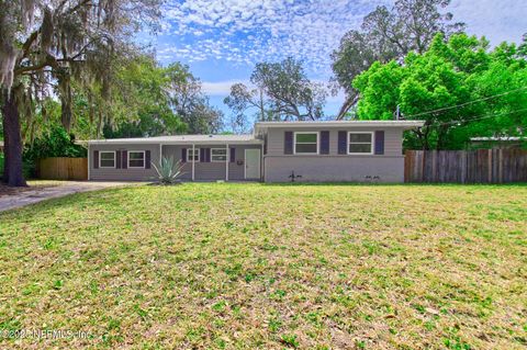 Single Family Residence in Jacksonville FL 10568 LAKE VIEW Road.jpg