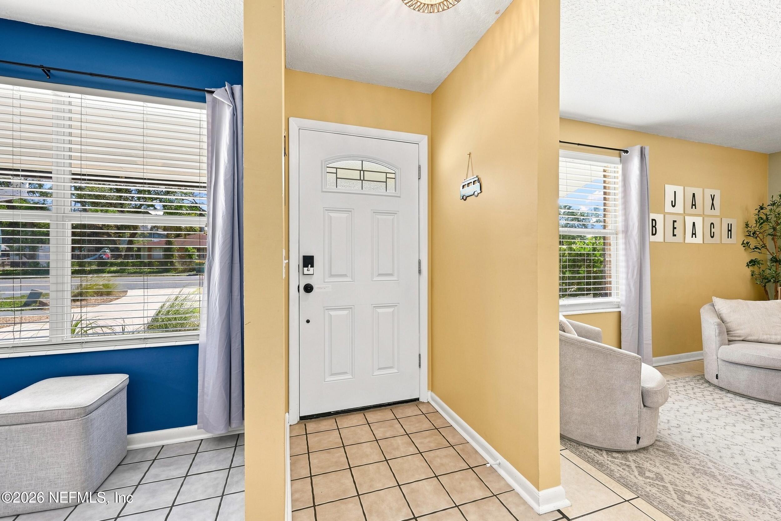 1052 Penman Rd, Jacksonville Beach, FL 32250 photo