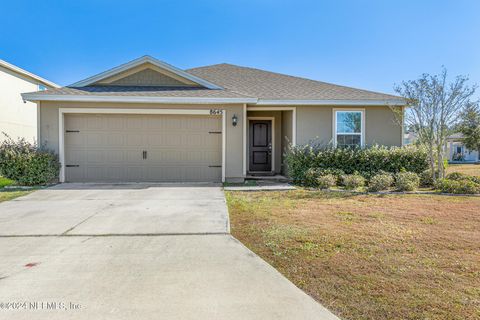 Single Family Residence in Macclenny FL 8645 NEWNAN LAKE Drive.jpg