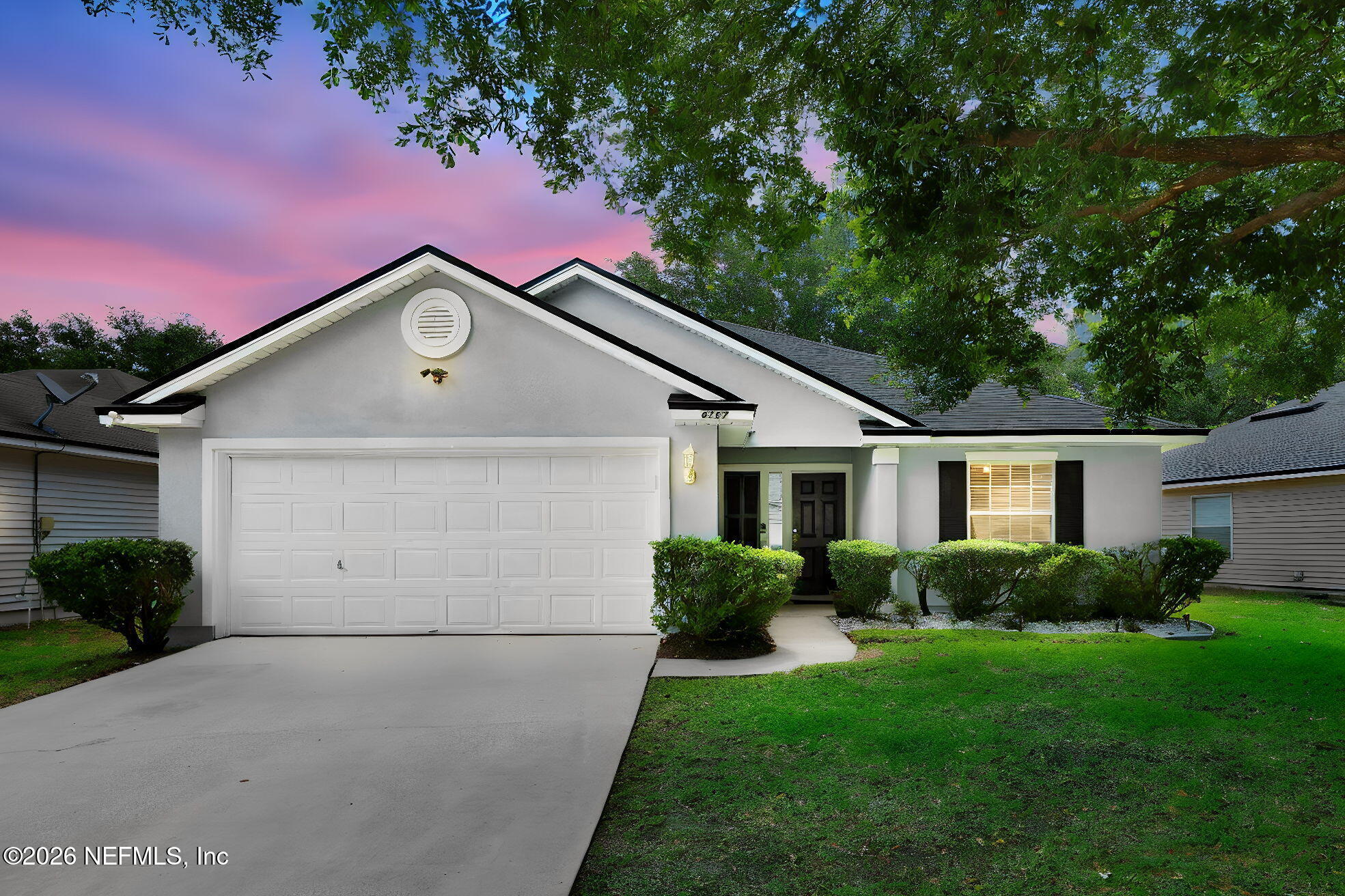 8267 Stelling Dr, Jacksonville, FL 32244