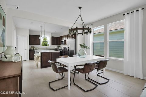 Single Family Residence in Yulee FL 321 TRANQUIL TRAIL Circle 6.jpg