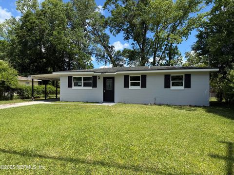 Single Family Residence in Jacksonville FL 6867 MISS MUFFET Lane.jpg