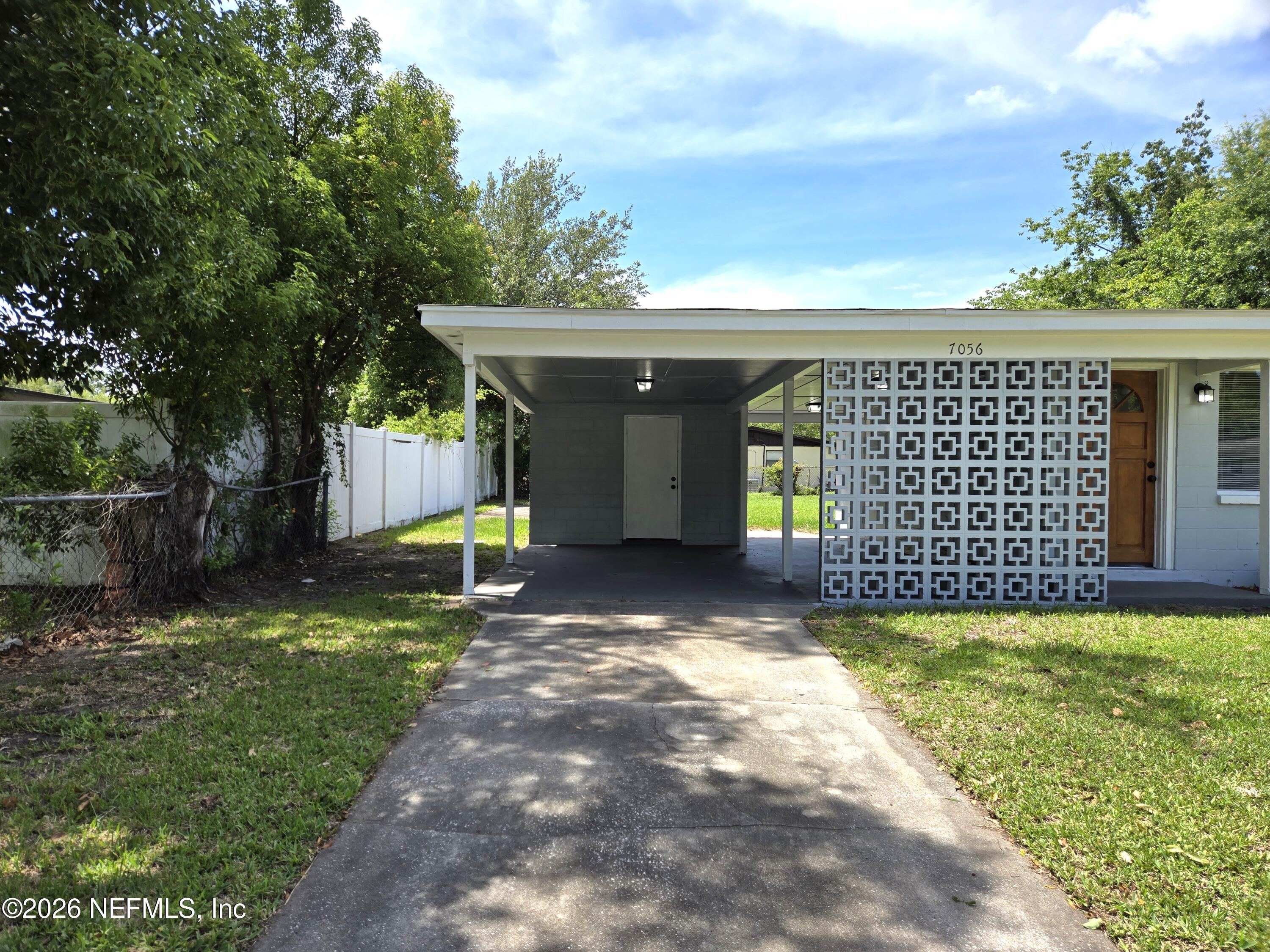 7056 Sonora Dr, Jacksonville, FL 32244 photo