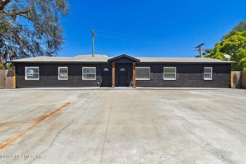 Duplex in Jacksonville FL 2569 CLUB Terrace.jpg