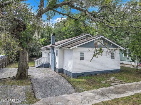 Single Family Residence in Jacksonville FL 2526 PHYLLIS Street.jpg