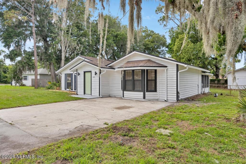 6015 Royal Estates Pl, Jacksonville, FL 32277 photo
