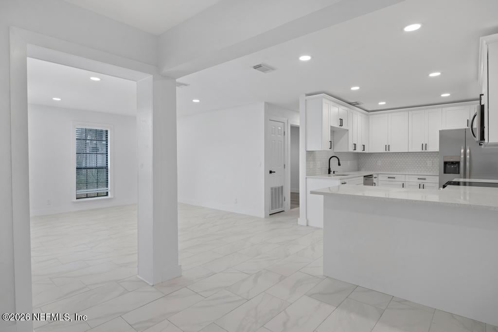 6015 Royal Estates Pl, Jacksonville, FL 32277 photo