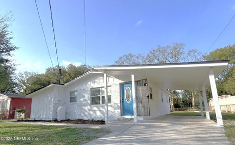 Single Family Residence in Jacksonville FL 4651 ROANOKE Boulevard.jpg