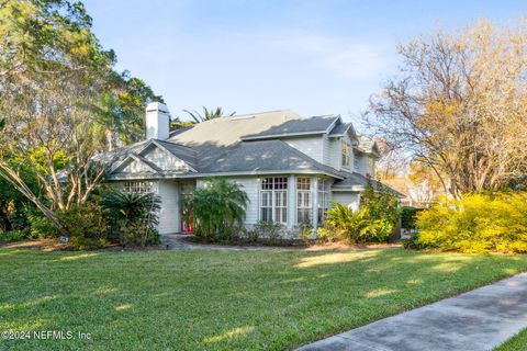 Townhouse in Fernandina Beach FL 95023 VILLAGE Drive.jpg