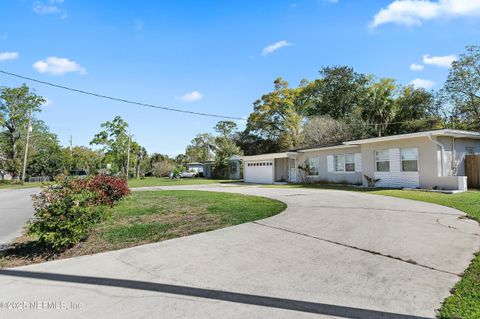 Single Family Residence in Jacksonville FL 6305 BAY RIDGE Road 19.jpg