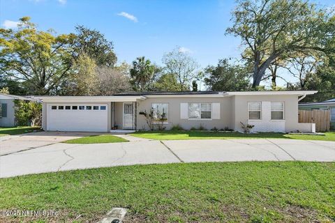 Single Family Residence in Jacksonville FL 6305 BAY RIDGE Road.jpg