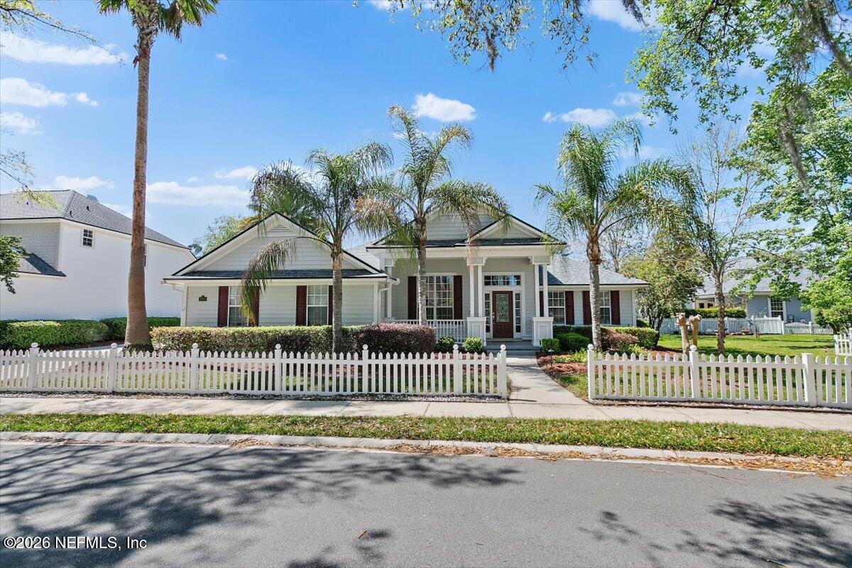 1884 Paradise Moorings Blvd, Middleburg, FL 32068
