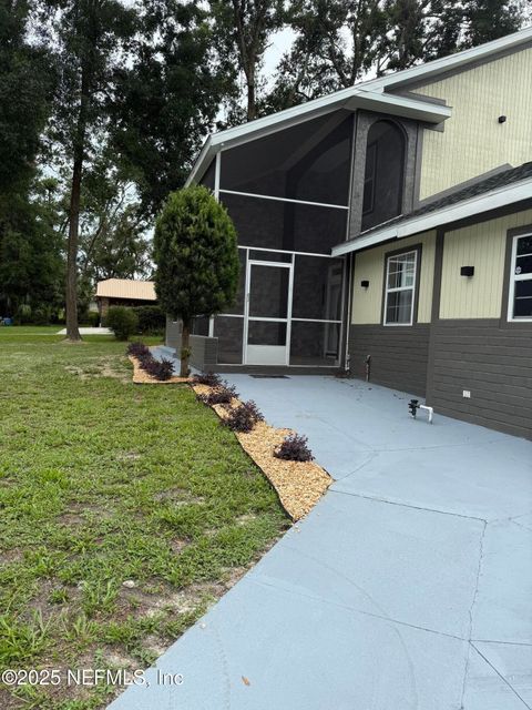 Single Family Residence in Lake City FL 174 NW CLUBVIEW Circle.jpg