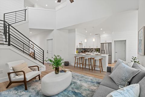 Single Family Residence in Jacksonville Beach FL 240 S 10TH Street 7.jpg