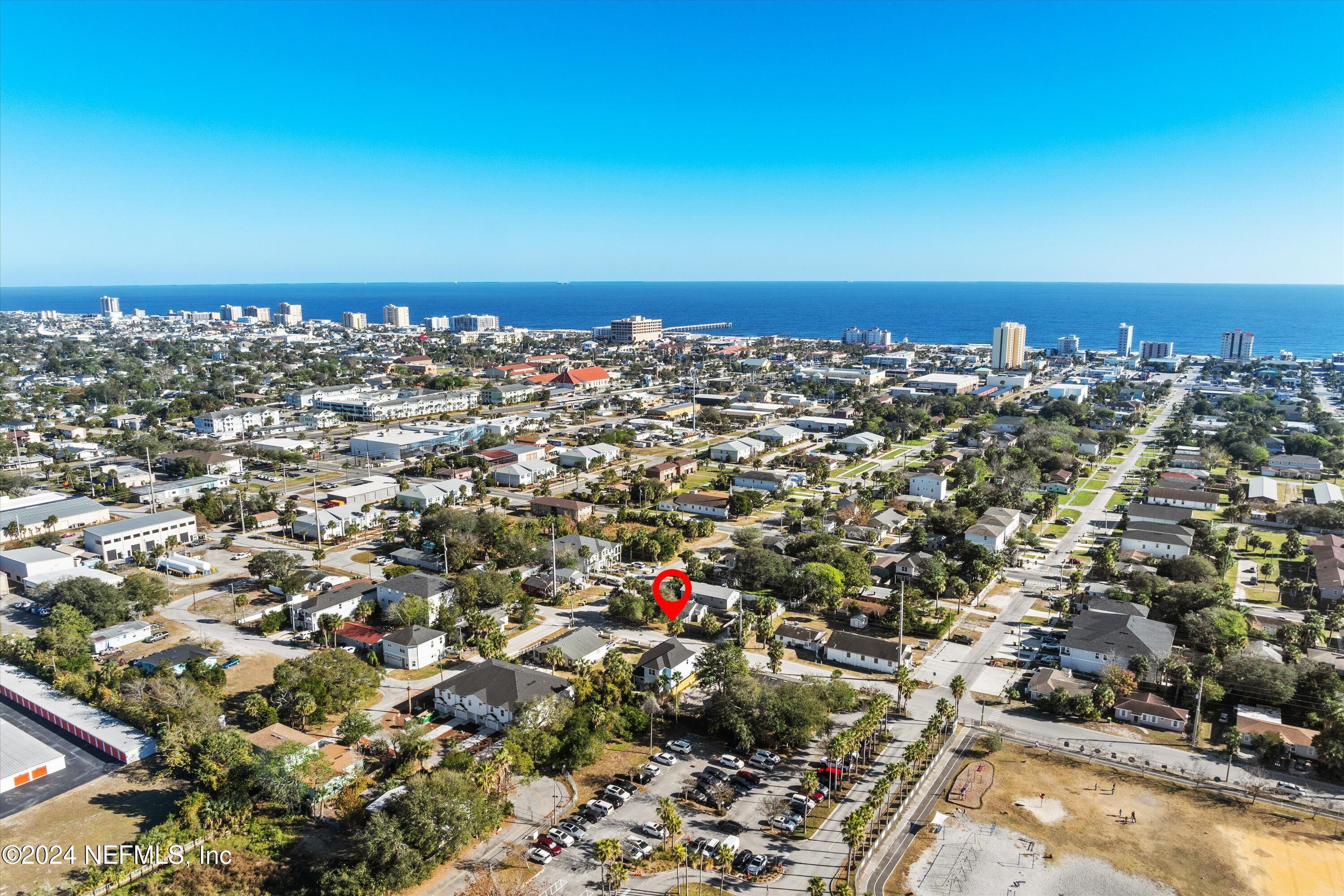 Single Family Residence in Jacksonville Beach FL 240 S 10TH Street 45.jpg