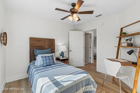 Single Family Residence in Jacksonville Beach FL 240 S 10TH Street 22.jpg