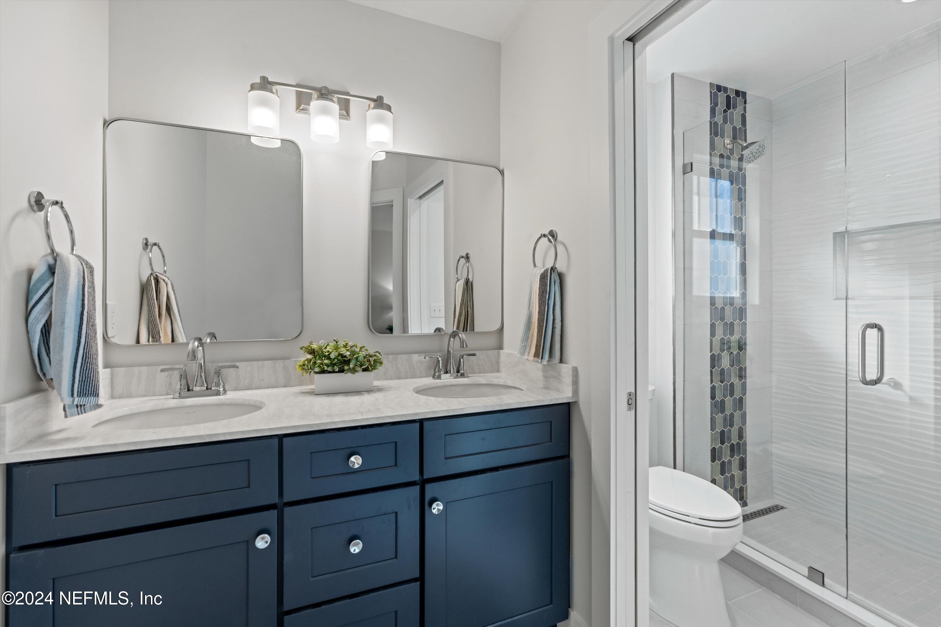 Single Family Residence in Jacksonville Beach FL 240 S 10TH Street 18.jpg