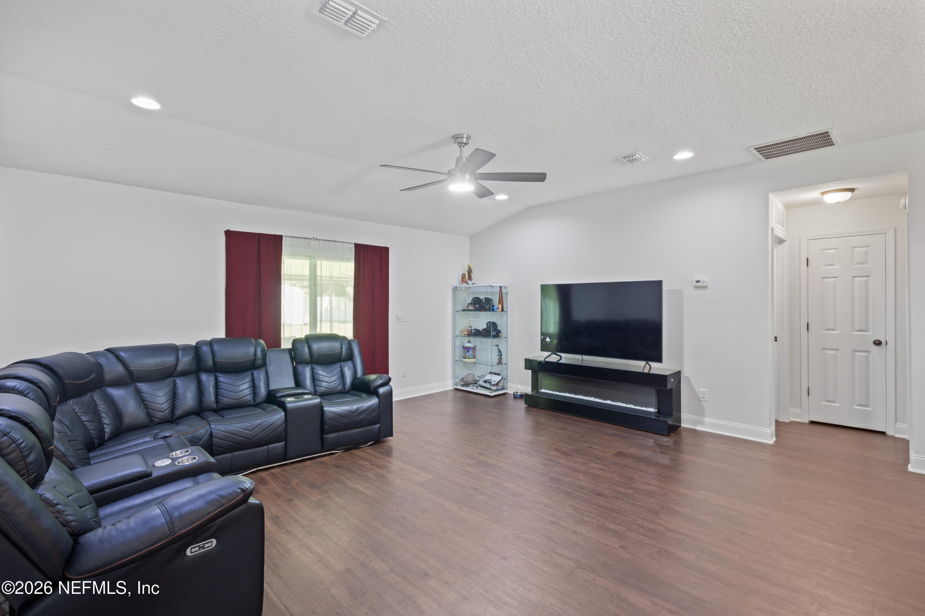 1350 River Hills Cir, Jacksonville, FL 32211 photo