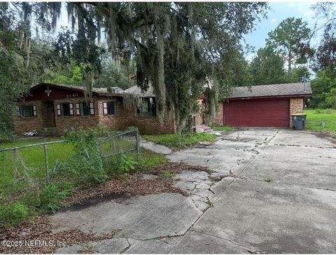 Single Family Residence in Jacksonville FL 8140 VERNELL Street.jpg