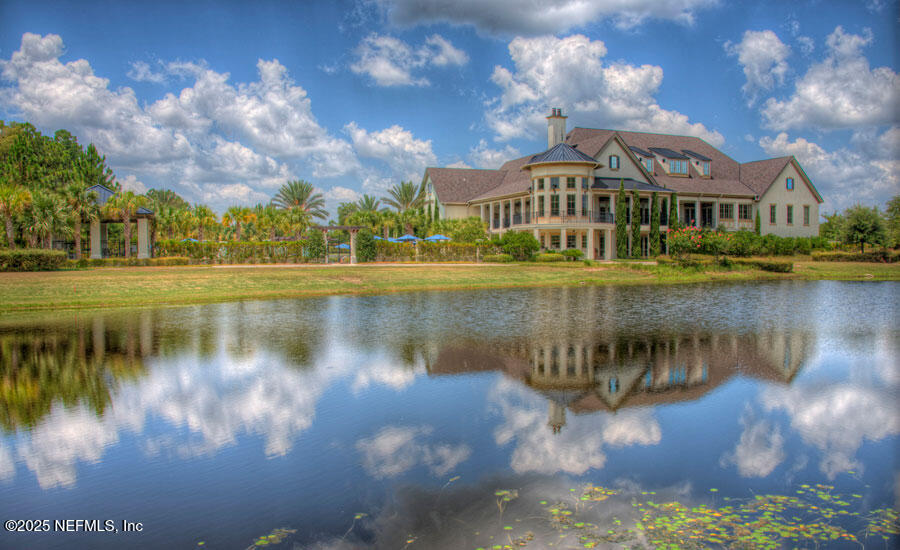 Single Family Residence in Fernandina Beach FL 95261 GOLDEN GLOW Drive 5.jpg
