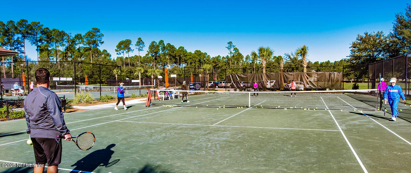 Single Family Residence in Fernandina Beach FL 95261 GOLDEN GLOW Drive 27.jpg