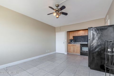 Condominium in Jacksonville FL 311 W ASHLEY Street #806 9.jpg