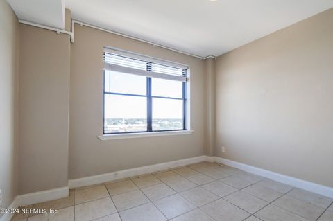 Condominium in Jacksonville FL 311 W ASHLEY Street #806 13.jpg