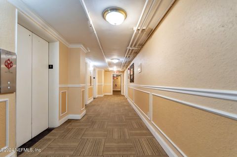 Condominium in Jacksonville FL 311 W ASHLEY Street #806 4.jpg