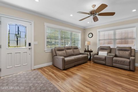 Single Family Residence in Jacksonville FL 4349 DEMEDICI Avenue 4.jpg