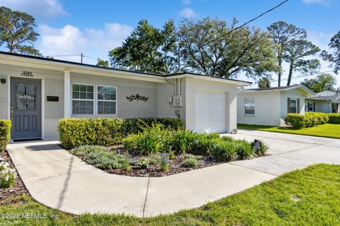 Single Family Residence in Jacksonville FL 4349 DEMEDICI Avenue 2.jpg