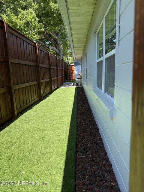 Single Family Residence in Jacksonville FL 4349 DEMEDICI Avenue 28.jpg
