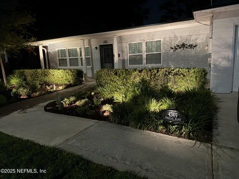 Single Family Residence in Jacksonville FL 4349 DEMEDICI Avenue 29.jpg