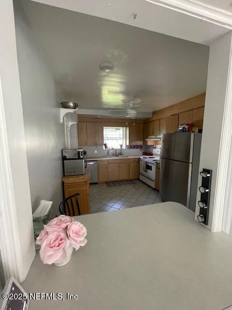 Single Family Residence in Jacksonville FL 4736 BLOUNT Avenue 5.jpg