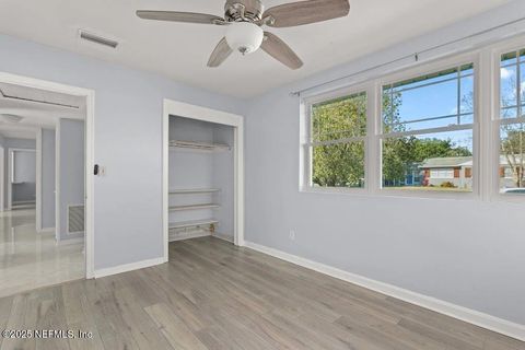 Single Family Residence in Jacksonville FL 4736 BLOUNT Avenue 11.jpg