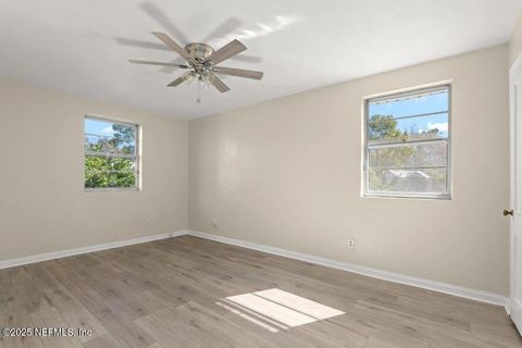 Single Family Residence in Jacksonville FL 4736 BLOUNT Avenue 10.jpg