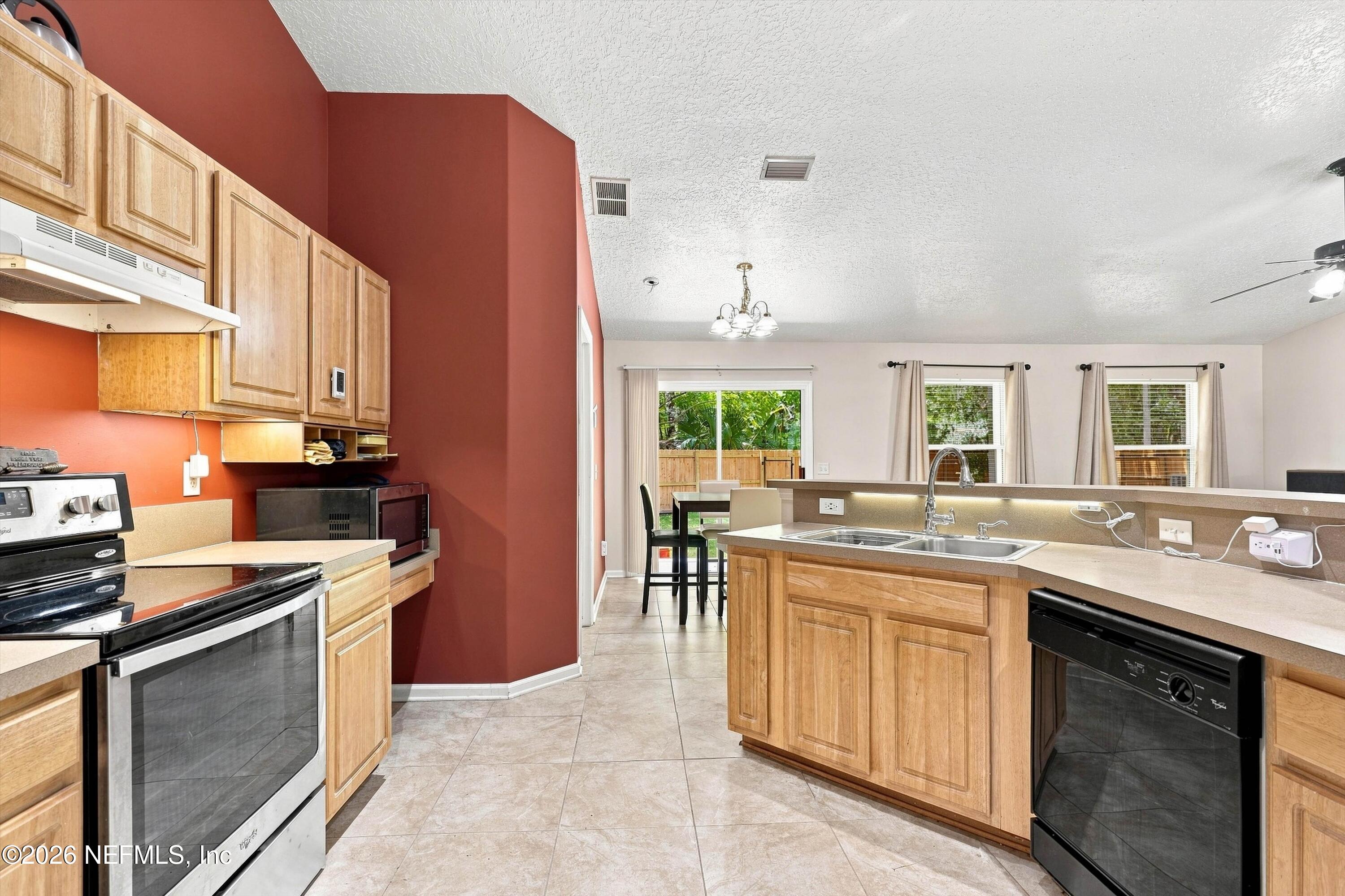 8168 Leafcrest Dr, Jacksonville, FL 32244 photo