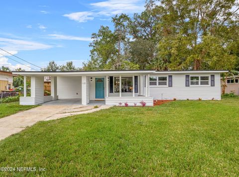 Single Family Residence in Jacksonville FL 1122 LA MARCHE Drive.jpg