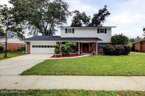 Single Family Residence in Jacksonville FL 3333 HEATHCLIFF Lane.jpg