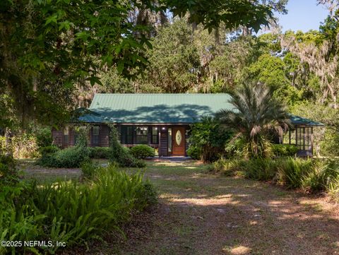 Single Family Residence in East Palatka FL 113 MYRTLEWOOD POINT Road.jpg
