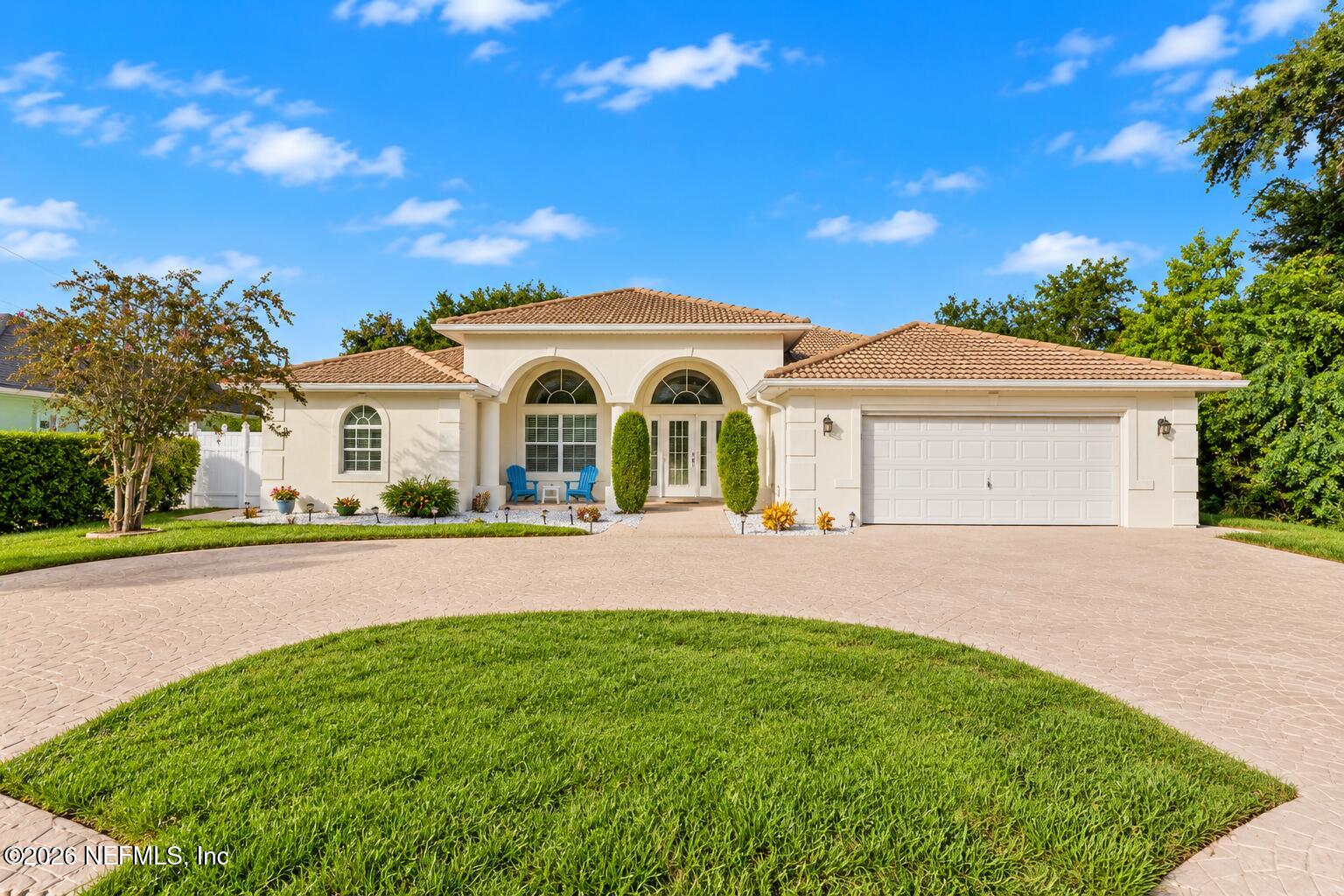 8 Fieldstone Ln, Palm Coast, FL 32137