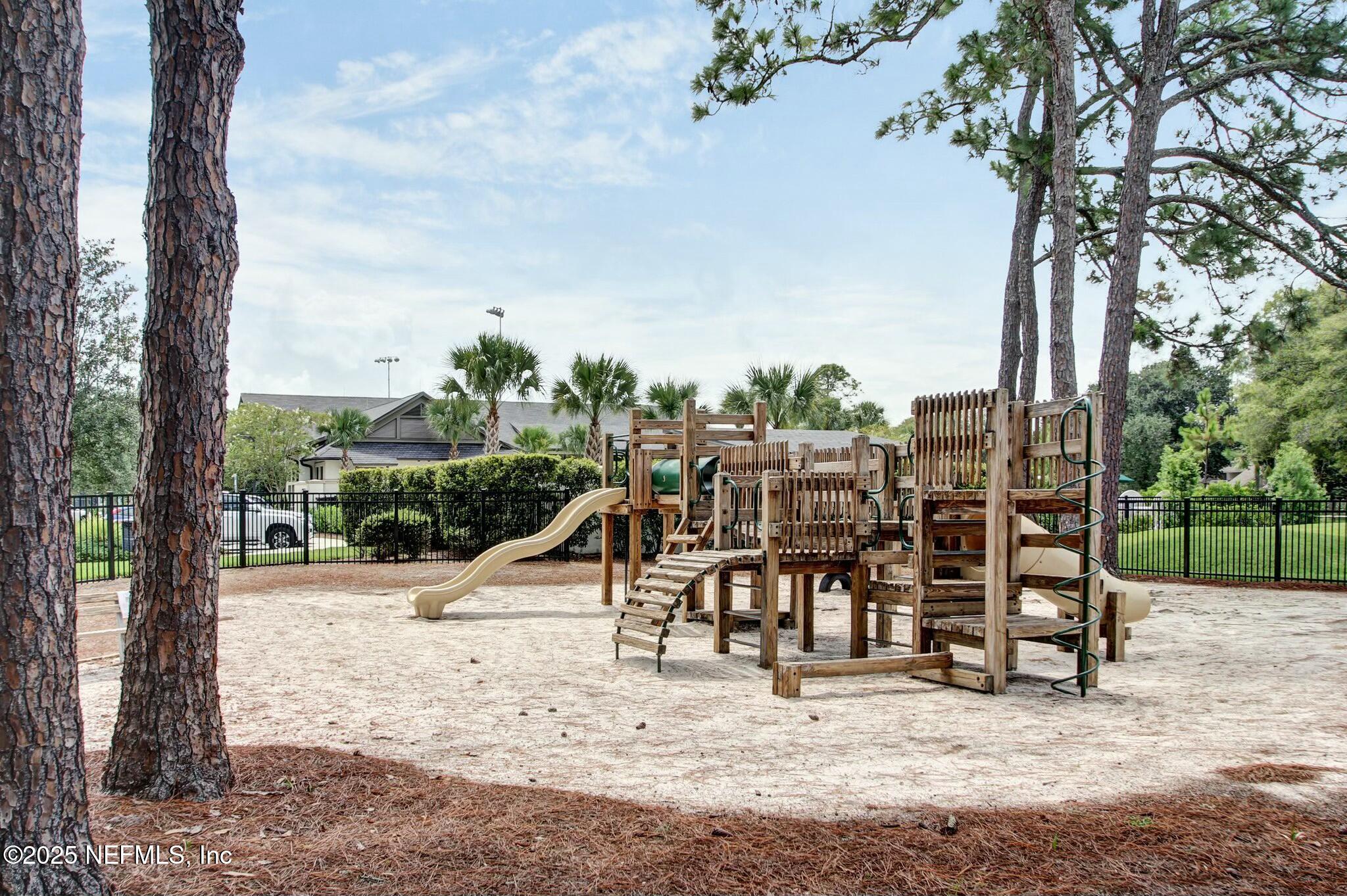 Townhouse in Ponte Vedra Beach FL 111 WILLOW POND Lane 47.jpg